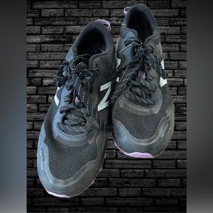 New Balance Women’s Shoe Size 8.5